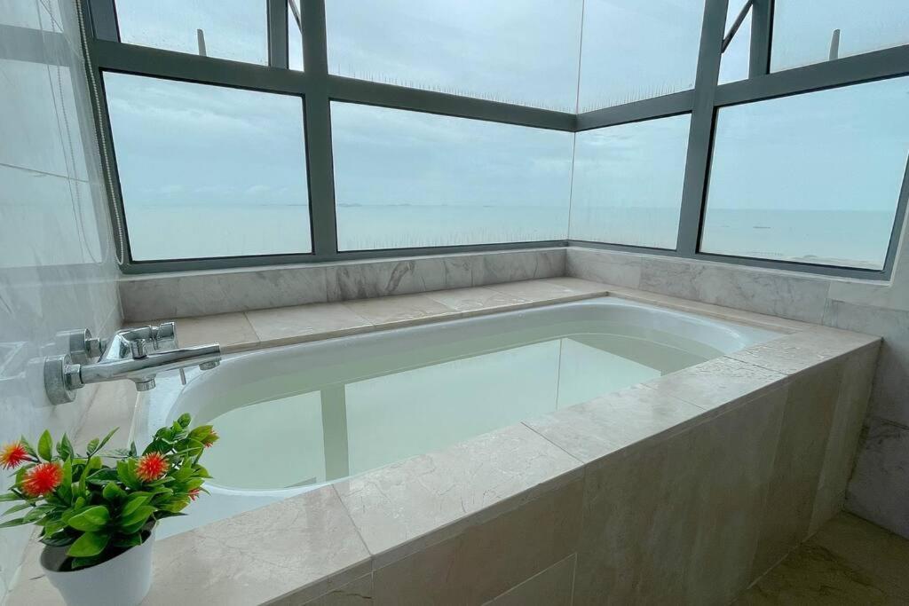 【3bedr】portuguese Seaview Cozy 葡萄牙村海景 Malacca